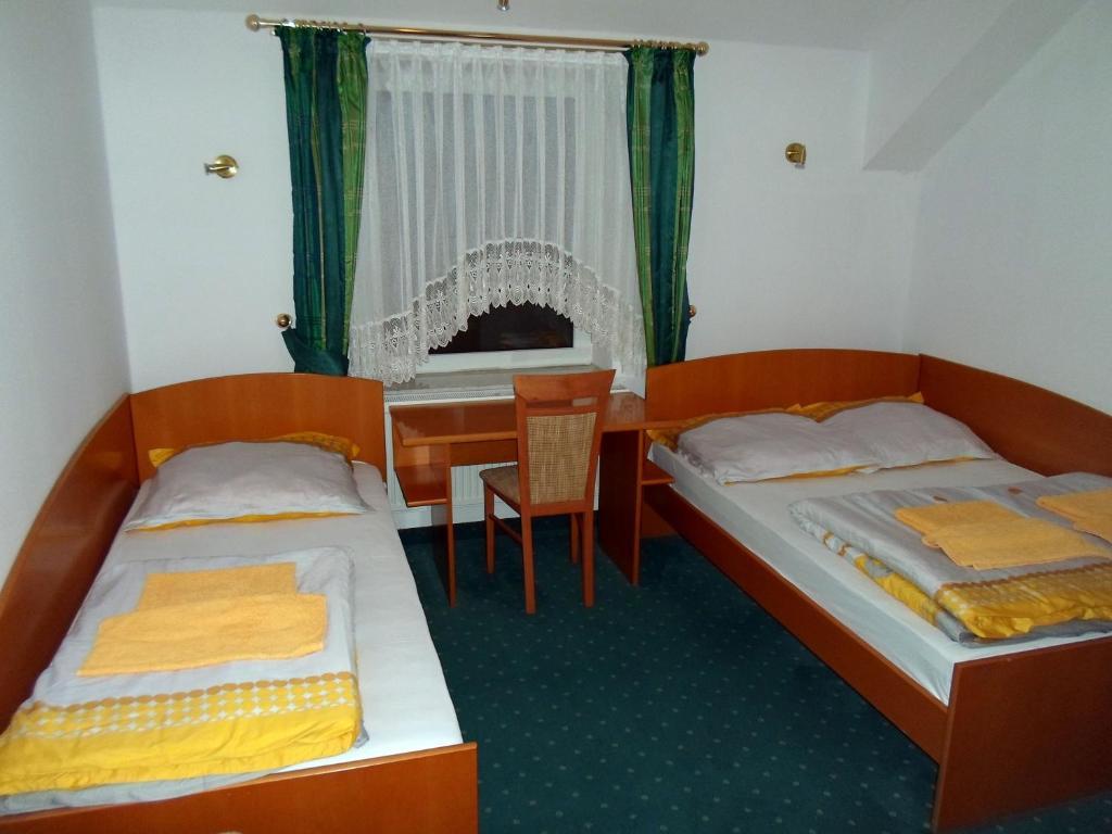 Hotel Korona Słubice Habitación foto